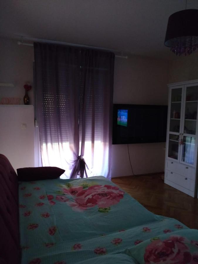 Melita Studio Apartment Split Exterior photo